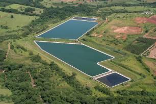 Metodologia: A estação de tratamento de esgotos de Jales foi inaugurada em abril de 2001 e constitui-se num sistema lagoas de estabilização aeróbia e anaeróbia.