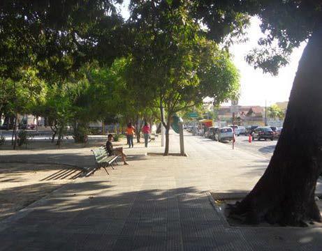 implantada incorretamente. Foto 2: Praça Kasa Kaiada. Fonte: Arquivo da Pesquisa. Foto 4: Pça Abolicionista Amaral.