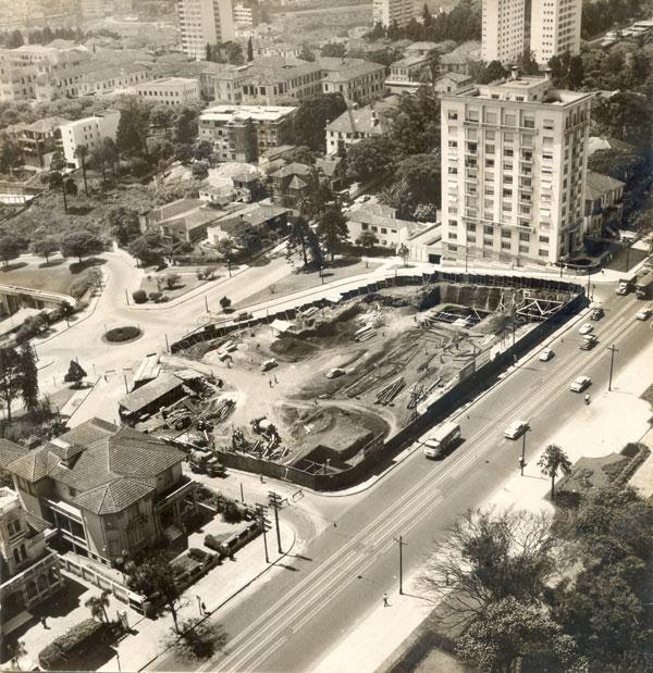 Paulista e o túnel da Avenida 9 de Julho.