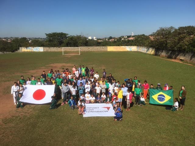 entrega, em 6 de março. A Mizuno também ofertou 50 faixas pretas); II. Doação de 120 quimonos de judô da Mitsui Sumitomo em Curitiba, São Paulo e Brasília (março e abril de 2016); III.