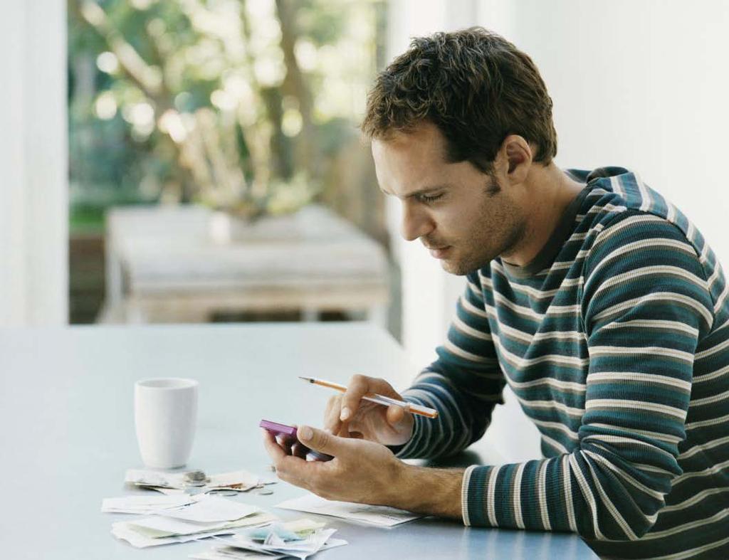 INTRODUÇÃO UMA EM CADA QUATRO PESSOAS QUE MORAM SOZINHAS ESTÁ COM CONTAS EM ATRASO.