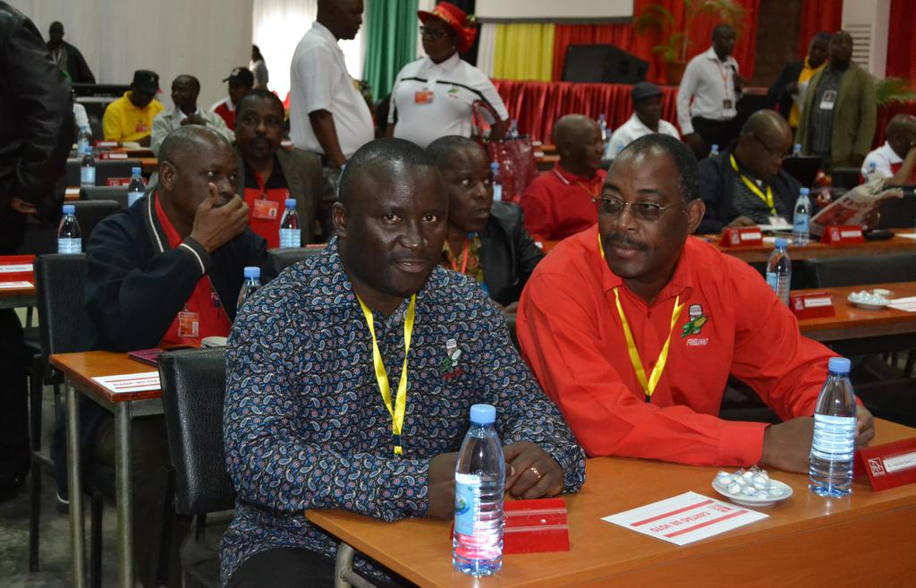 Niassa continua apostada no reforço dos órgãos de base Os membros e militantes da FRELIMO em Niassa continuam engajados no trabalho de reforço dos órgãos, estando neste momento no processo de
