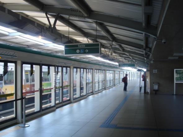 Áreas da CPTM e do Metrô ocupam lados opostos nível térreo (salas técnicas) e