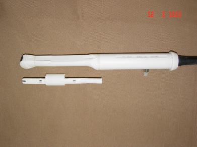 Figura 1 Pistola autodisparável marca Biopty e agulha descartável Cook 18 gauge utilizada para biópsia de próstata
