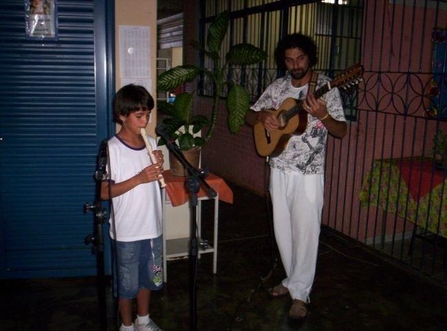 no Face Book da Unidade Escolar, quando realizaram provas referente a gincana que prosseguiu no sábado, durante todo o dia.