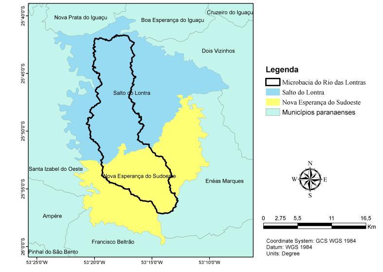 MATERIAL E MÉTODOS Á área de estudo, FIGURA 1, consiste na microbacia do rio das Lontras, localizada na região sudoeste do estado do Paraná, estendendo-se pelos municípios de Salto do Lontra e Nova