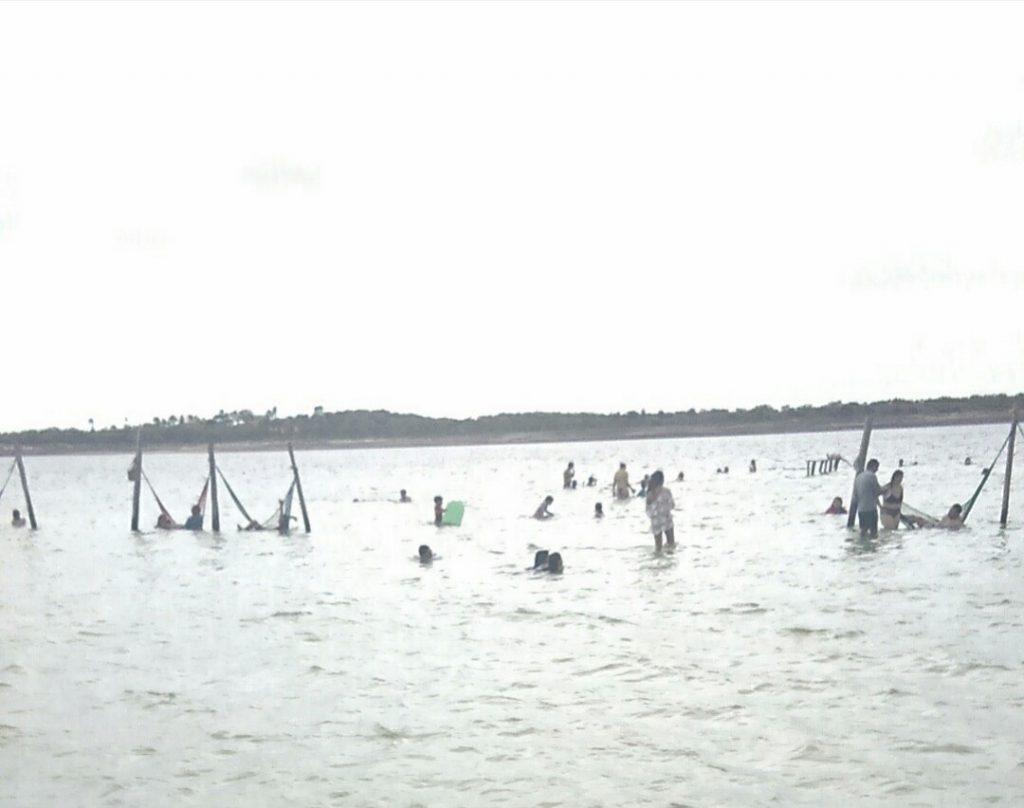 Foto: Arquivo pessoal[/caption] Nos arredores, existem ainda as famosas lagoas: lagoa Azul e lagoa do Paraíso.