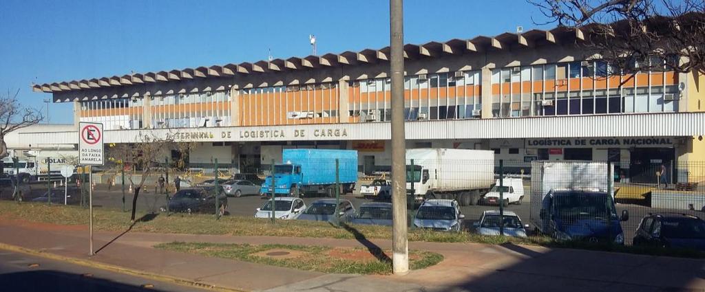 Terminal de Logística de Carga do Aeroporto de Brasília, onde se localiza a aduana Máquina que realiza os procedimentos de verificação de bagagens vindas do exterior do país