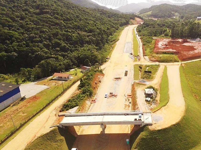 Litoral Sul, e prevê a construção de uma variante de aprox.