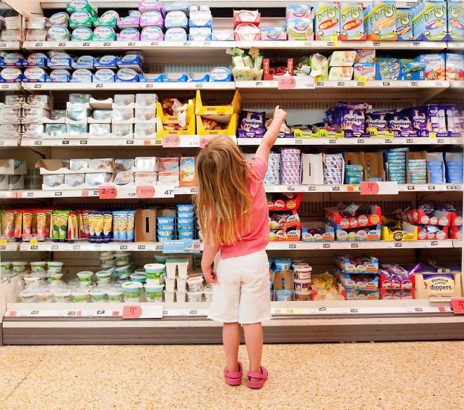 Férias: um balanço de prós e contras Supermercado Negativo impossível ir ao supermercado com as crianças e conseguir comprar apenas o que está na lista.