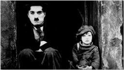 4ª SESSÃO - 15 MAIO O GAROTO de CHARLOT, EUA, 1921 Charlot toma conta de uma criança abandonada e desenvolve um grande afeto por ela, mas a sua relação fica em risco, quando a mãe