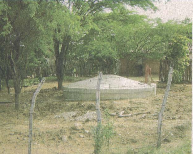 CISTERNAS DE PLACAS É um reservatório de captação da água de chuva, construído com placas de cimento
