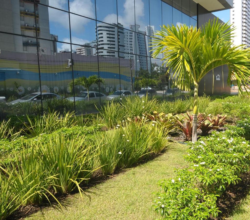 AMPLO CICLO DE UTILIZAÇÃO DA ÁGUA CAPTAÇÃO DE ÁGUA DA CHUVA E DOS DRENOS DE AR CONDICIONADO TORRES DE