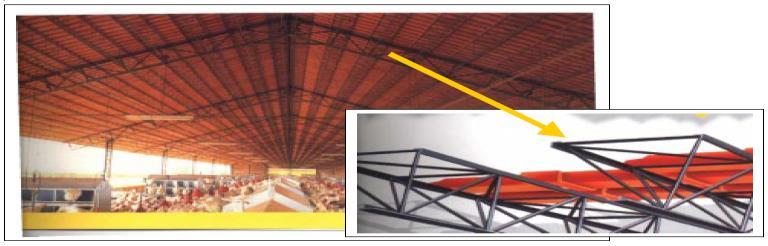 Detalhe da ligação entre as pernas e o pendural Detalhe da ligação entre a linha, asnas e pendural Estrutura Metálica As estruturas metálicas apresentam-se como