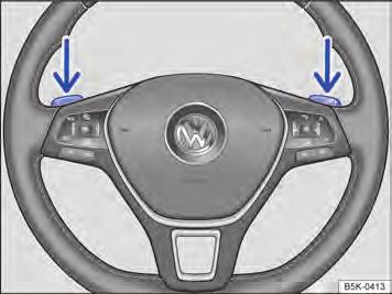 Para desativar o Tiptronic, puxar o seletor basculante direito + na direção do volante por aproximadamente um segundo.