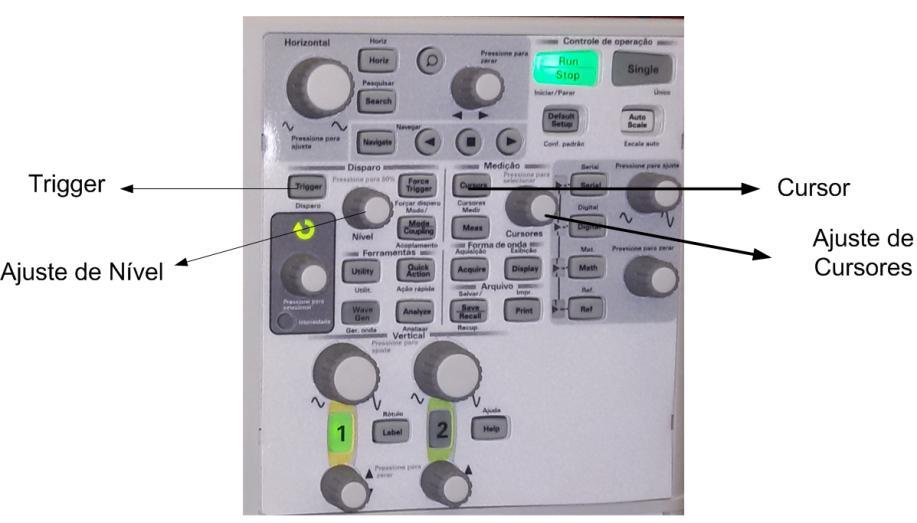 7.2) Considere que o circuito RC possui uma constante de tempo de 5ms. Suponha que o capacitor demora 5 constantes de tempo para descarregar. 7.