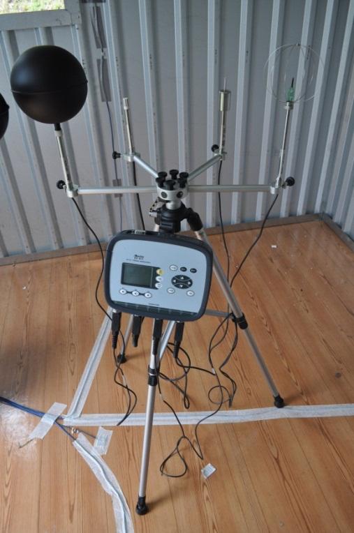 Medição auxiliar - Conforto Térmico e IBUTG (2) (3) (1) (5) (4) (1) Sonda de medição de Temperatura de Globo (2) Sonda de medição de Temperatura de Bulbo Seco (3) Sonda para medição de