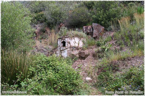 Possível localização; Fonte santa da Fornalha Alferce - Monchique Escolhi este sítio, porque é um lugar onde a natureza predomina, muito calmo e maravilhoso, no qual é muito visitado principalmente