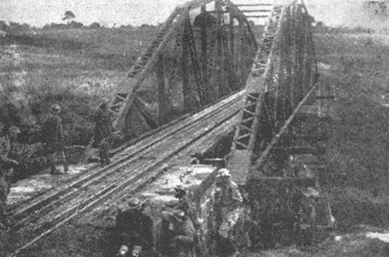 na defesa da ponte da estação ferroviária da Ligiana. 4 Figura 1.