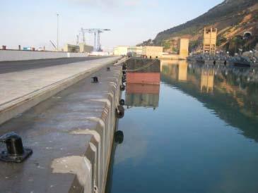 Relatório de Gestão do Conselho de Administração 2012 ECRN Ampliação da zona de reparação da Base Naval de Mers-El-Kebir Argélia Ministério das Infraestruturas, Transportes e Comunicação da República