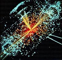 Para produzir uma partícula suficientemente energética e compacta para que se forme um buraco negro teríamos de utilizar energias cerca de 10 15 vezes superiores às utilizadas no LHC.