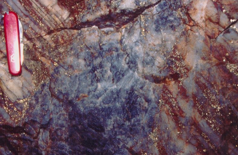 mafic rock Arsenopyrite-rich ore