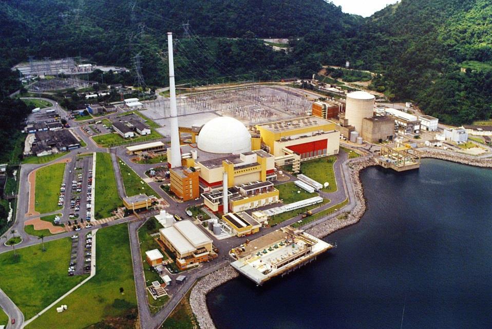 Energia nuclear Obtenção: A partir da quebra (fissão) de