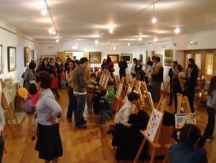 programa de divertimento no espaço do Jardim do Museu direccionado para todas as crianças que haviam