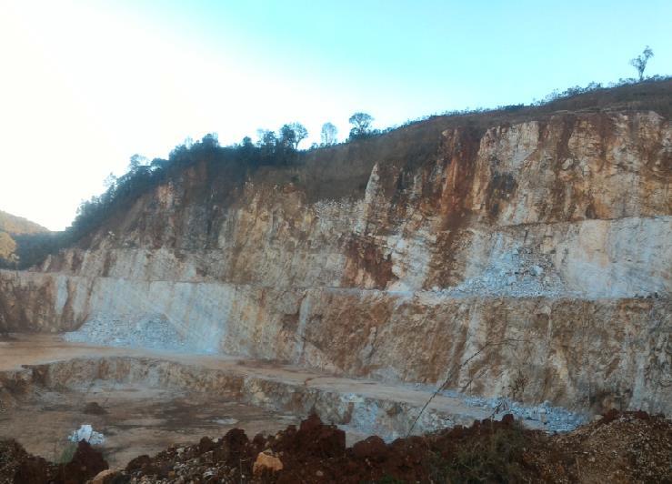 realizados os processos de extração da pedra dolomítica e produção de