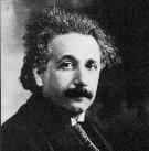 1917 - primeiro modelo cosmológico relativista - modelo de Einstein. características principais: homogêneo, isotrópico, curvatura positiva e estático.
