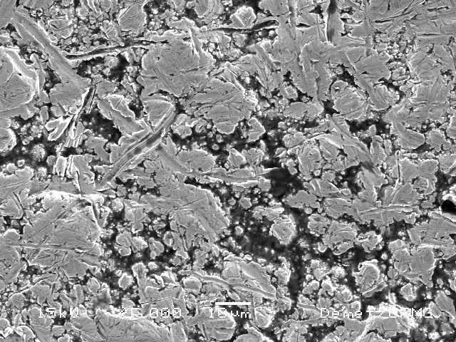 0 A/dm²; aumento 1000 x. Figura 130 Micrografia do eletrodepósito de níquel; DC =8.