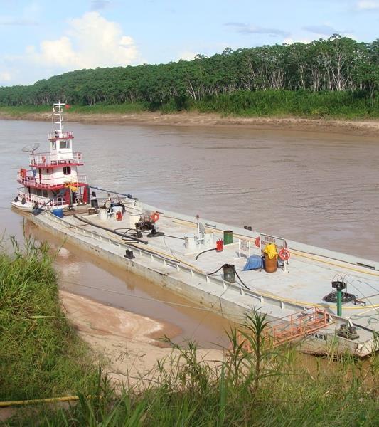 Transporte de Combustíveis A SB Transportes é responsável, hoje, pela distribuição mensal de cerca de 2 milhões de litros de combustível, apenas no estado do Amazonas.