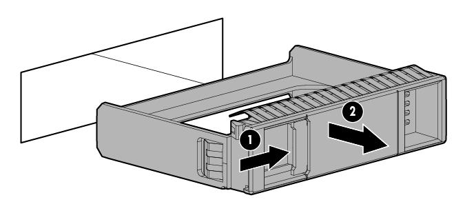 Para instalar o componente: 1. Remova o painel cego da unidade. 2. Prepare a unidade. 3. Instale a unidade. 4.