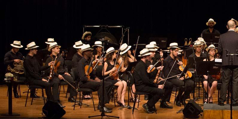 A Orquestra Jovem Tom Jobim foi criada em 2001 durante o Festival de Inverno de Campos do Jordão, sob a regência e direção musical de Roberto Sion, um dos mais respeitados nomes da música
