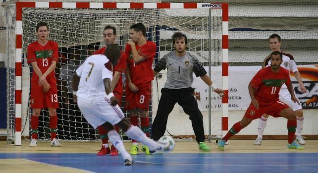 PREPARAÇÃO ATÉ AO EUROPEU A Seleção Nacional de futsal garantiu mais uma presença num Campeonato da Europa ao vencer as três partidas de qualificação disputadas em Calarasi, na Roménia, entre 8 e 11