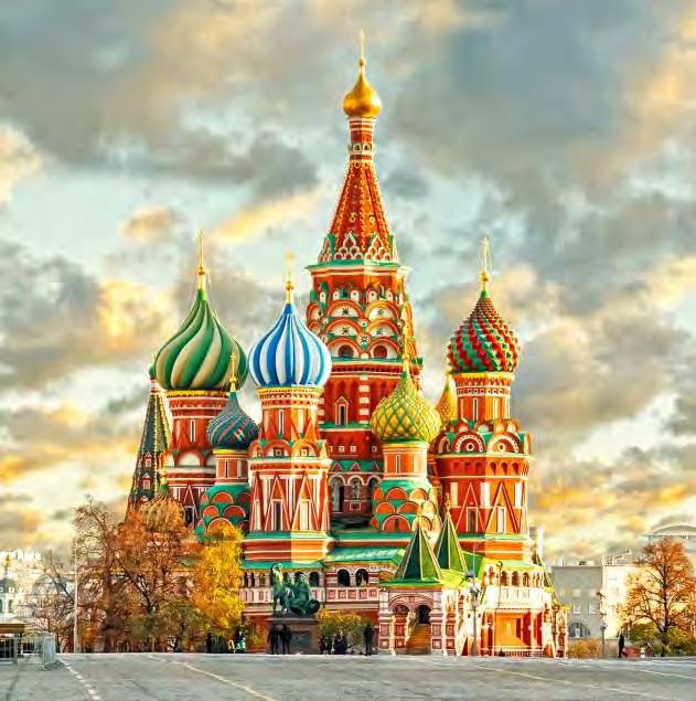 6 Dia Catedral St. Basil Lendas e belezas da icônica St. Basil A mulqcolorida e alegórica igreja ortodoxa cristã fica no coração da cidade, na Praça Vermelha, junto aos muros do Kremlin.