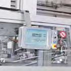 formadora de papelão wrap-around LWP 30 dispõe de um sistema mecânico de agrupamento do produto e oferece a vantagem de