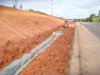 Comentários: Deu-se continuidade as obras no trecho entre os km 54 e 60 da