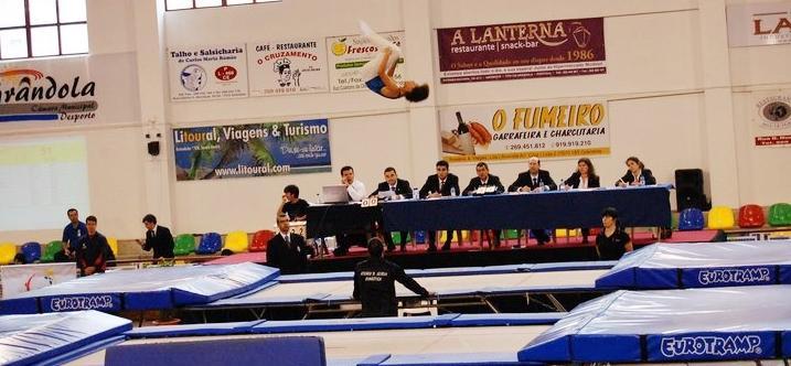 Nestes anos todos de trampolins, guardas momentos especiais de quando eras atleta e agora como treinadora?