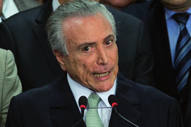 Filiado à Divinópolis/MG, 18 de maio de 2017 Temer é gravado mandando pagar propina pelo silêncio de Eduardo Cunha Em delação premiada, Joesley e Wesley Batista entregam ao ministro Fachin, relator