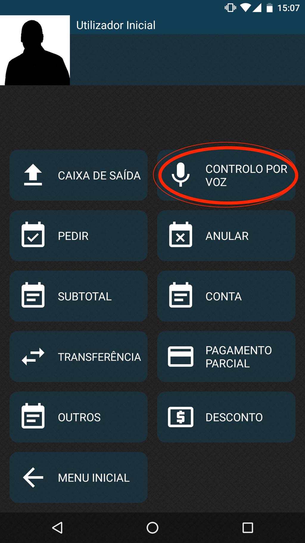 por Voice Recognition Technology, a qual permite efetuar pedidos sem ter de digitar qualquer informação no Tablet.