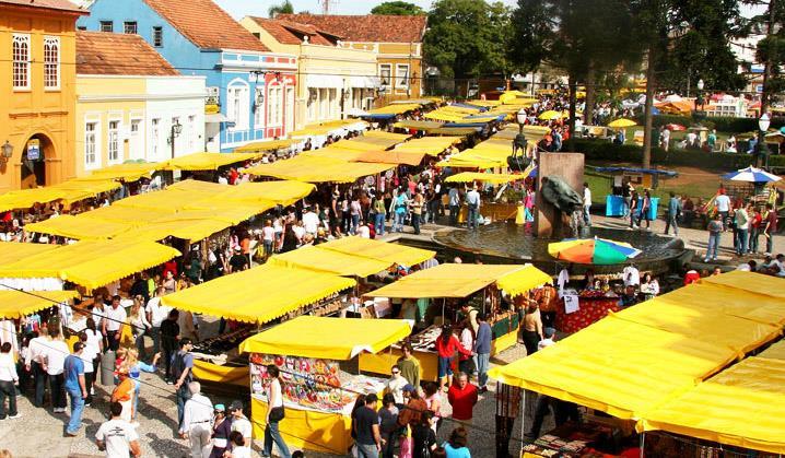 URBANIZAÇÃO PÓS-SEGUNDA GUERRA Apesar da pobreza ser maior nas grandes áreas urbanas, também são nelas que se encontram as maiores