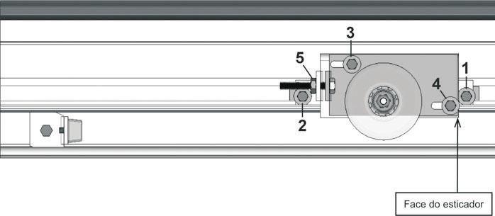 Instalação do esticador Fixar, do lado esquerdo do trilho, com arruela lisa 6 mm (diâmetro externo de 18 mm) e parafuso M6 x 12 mm o esticador da correia.