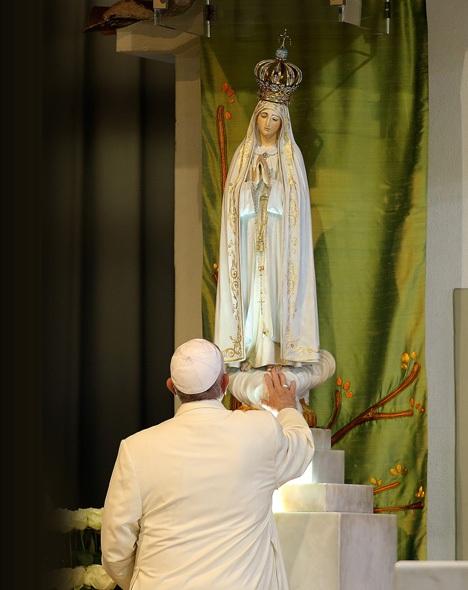 viram partir, tem imagens exclusivas da espera, do encontro e do adeus a Francisco: as que foram gravadas no coração de cada peregrino.