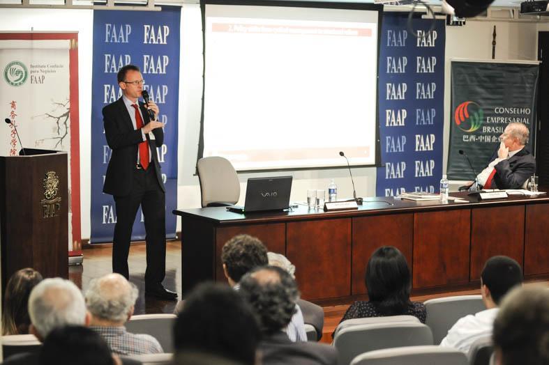 Agradecemos o apoio na organização do evento das instituições: BNDES, FAAP, GaveKal Dragonomics e Vale.