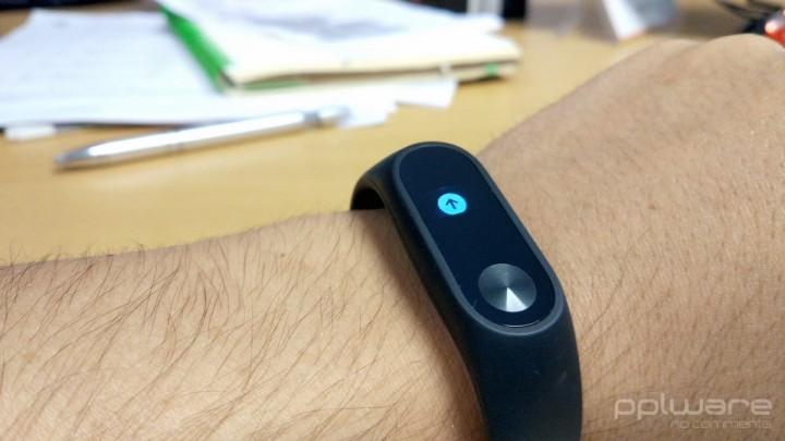 actualizado pelo menos 2 vezes e a app Mi Fit também sofreu outras tantas actualizações, evidenciando que estão a ser feitos esforços para melhorar a prestação desta smartband.