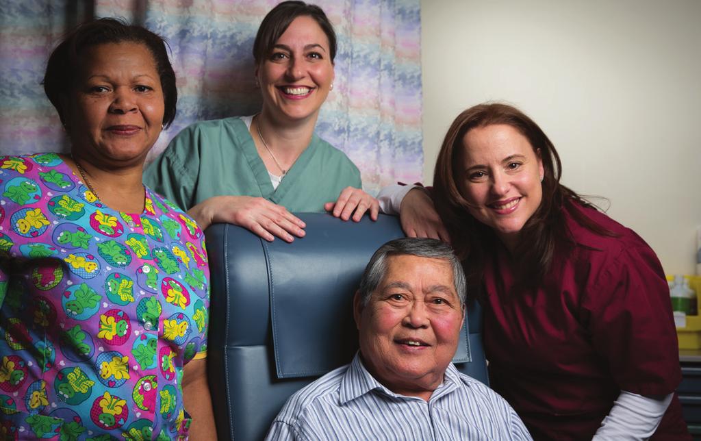 Trabalhando juntos para expandir o acesso à saúde Bennie Young, paciente de diálise peritoneal Expandindo o acesso através de colaborações e parcerias A Baxter firmou uma parceria com o Instituto