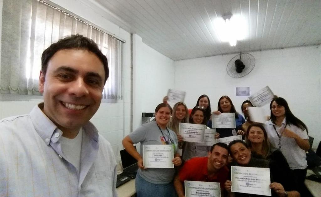 IDEALIZADOR DO PROGRAMA E INSTRUTOR Único instrutor credenciado pela SBAP (Sociedade Brasileira de Apresentações Profissionais) no Paraná, focado em worskhops e treinamentos sobre Prezi.