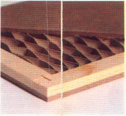 Compostos de fibras: Chapas de fibras duras (Hardboard) São chapas de fibras de alta densificação, com espessura fina e homogênea, produzidas a partir de fibras de madeira encoladas com resina
