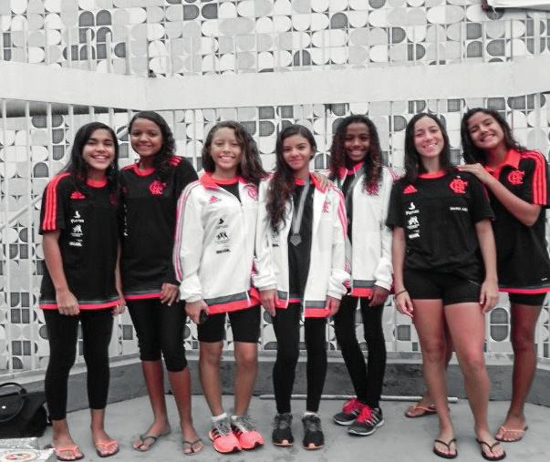 Rubro-negras se destacam no I Torneio de Figuras do ano O nado sincronizado do Flamengo fez bonito no I Torneio de Figuras da FARJ de 2016, disputado na piscina do Tijuca Tênis Clube.
